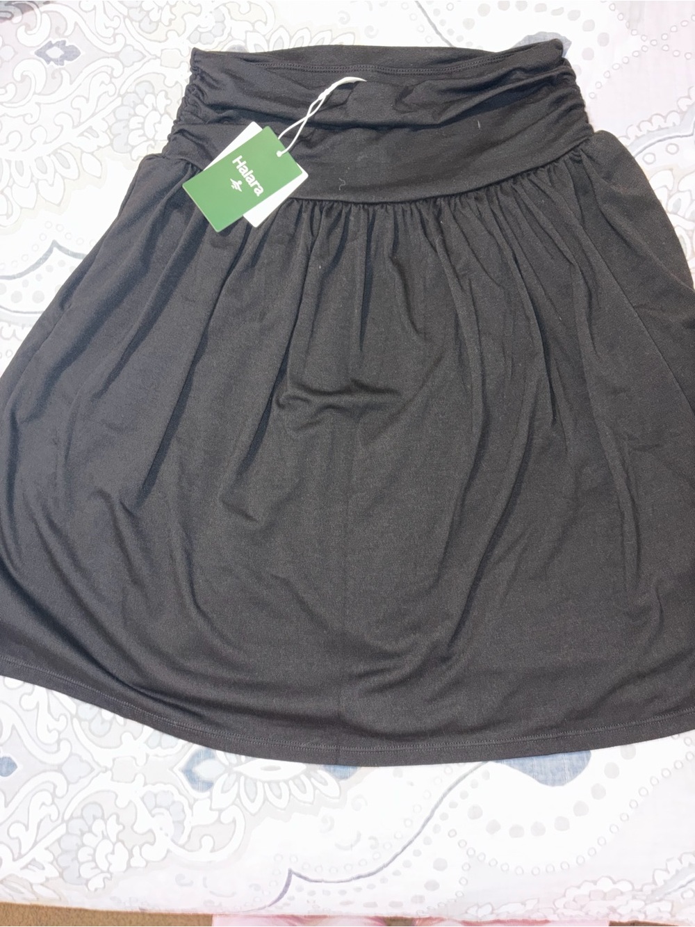 HALARA Black A-Line Gathered Waist Skirt